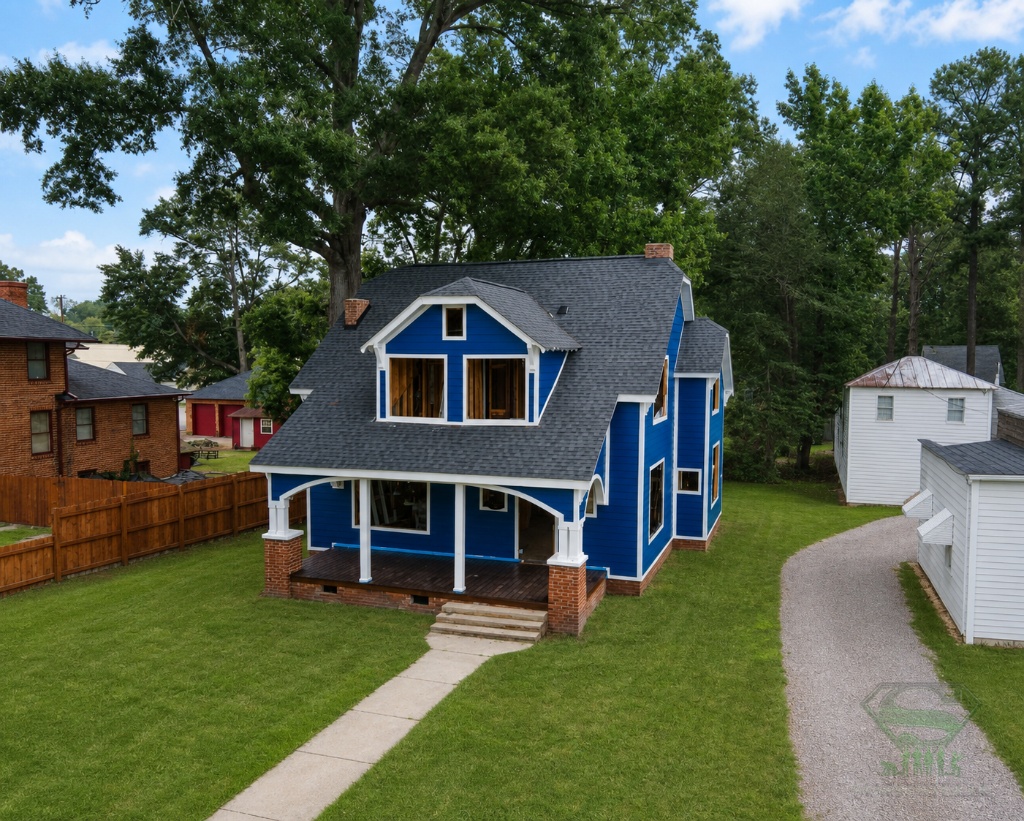 512 Tarboro St - Dark Blue House